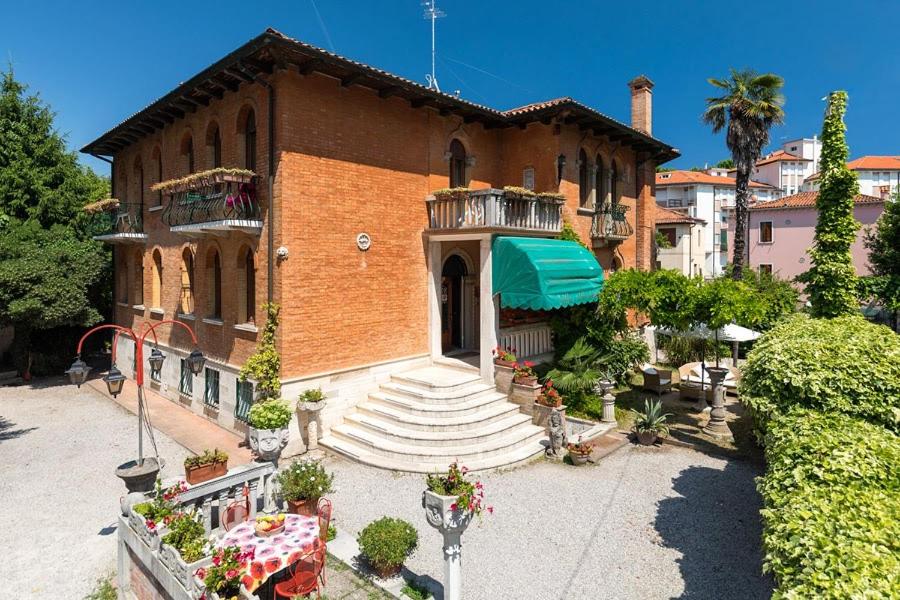 Foto della struttura: Hotel Villa Albertina
