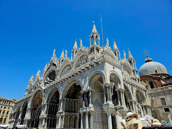 Immagine dell’esperienza: Basilica di San Marco: Biglietto d’ingresso con host