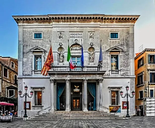 Immagine dell’esperienza: Teatro La Fenice: Salta la Coda + Audioguida