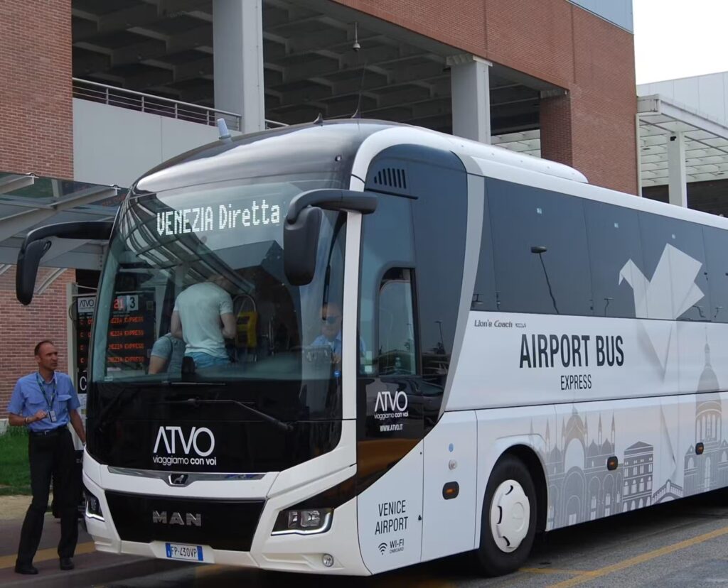 Immagine dell’esperienza: Palazzo Ducale + Aeroporto Marco Polo: Autobus da Venezia città
