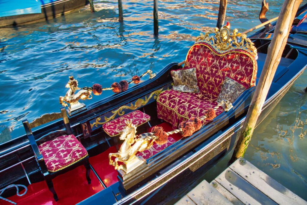 Immagine dell’esperienza: Venezia: Giro privato in gondola sul Canal Grande