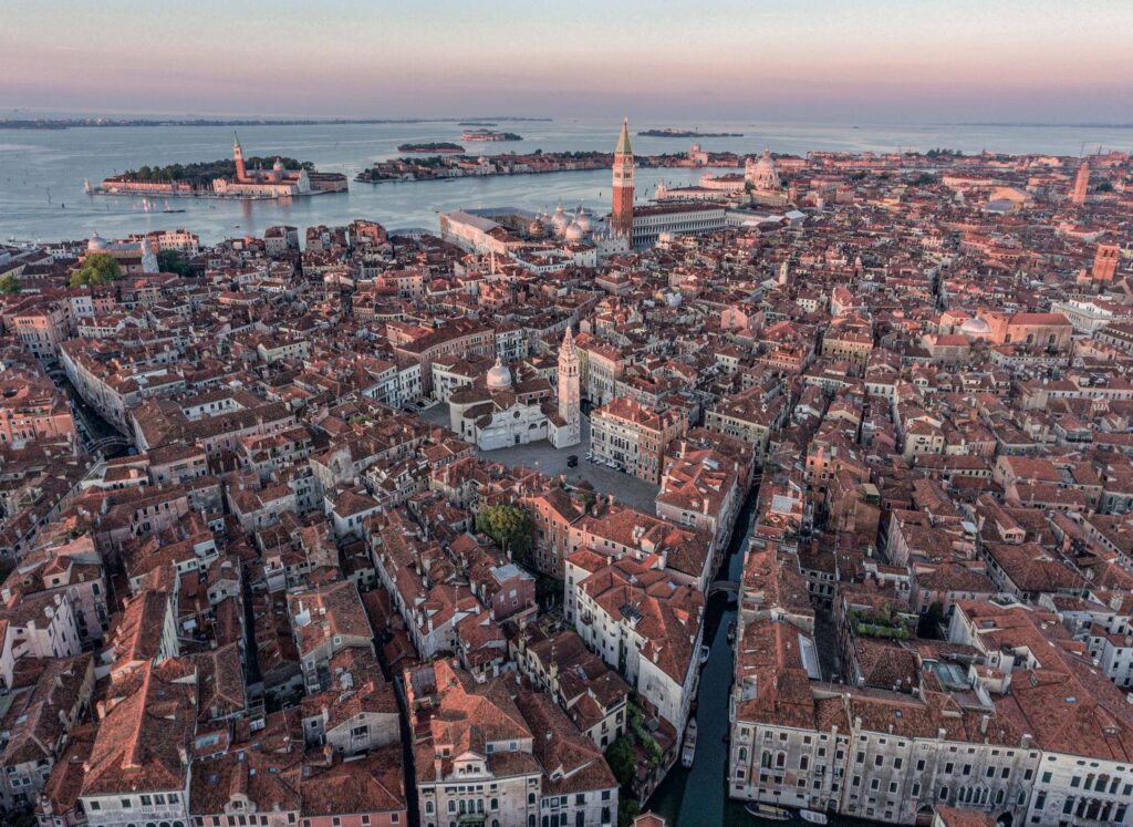 Immagine dell’esperienza: Vista sui tetti di Venezia + Palazzo Ducale