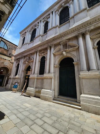 Immagine dell’esperienza: Scuola Grande dei Carmini: Biglietto d’ingresso
