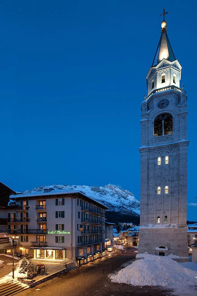 Hotel Cortina - foto 1