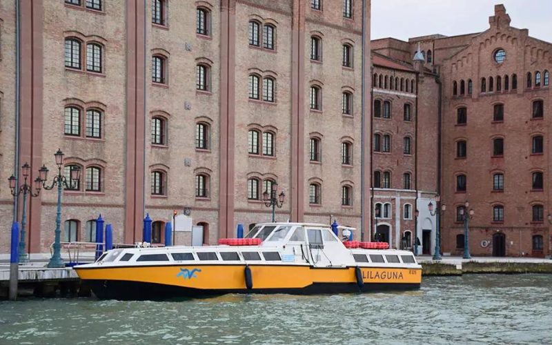 Immagine dell’esperienza: Aeroporto Marco Polo: Battello Alilaguna Da/per il centro di Venezia