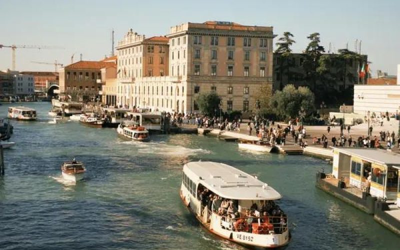 Immagine dell’esperienza: Vaporetto Pass – Biglietto per i Trasporti Pubblici di Venezia (ACTV)