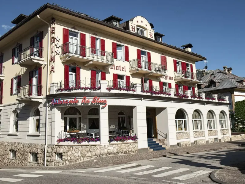 Hotel Regina Cortina Camera Facciata