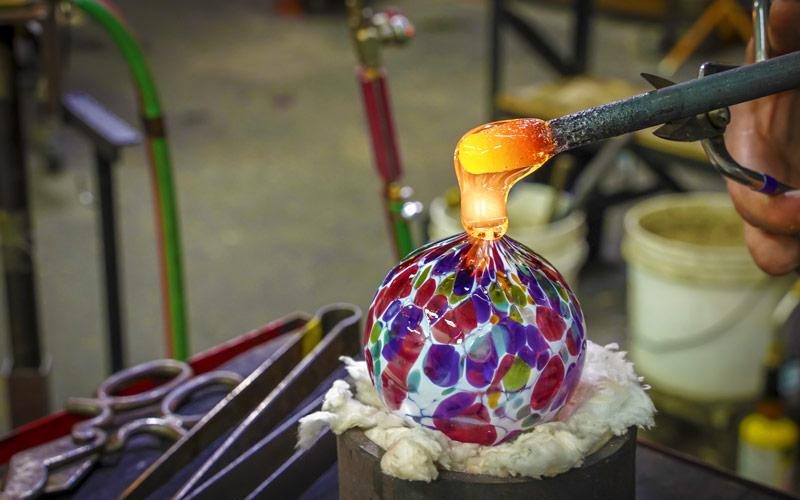 Immagine dell’esperienza: Murano e Burano: Tour in barca da Murano con visita a una vetreria