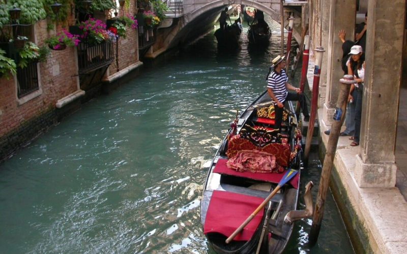Gondole e imbarcazioni tradizionali veneziane