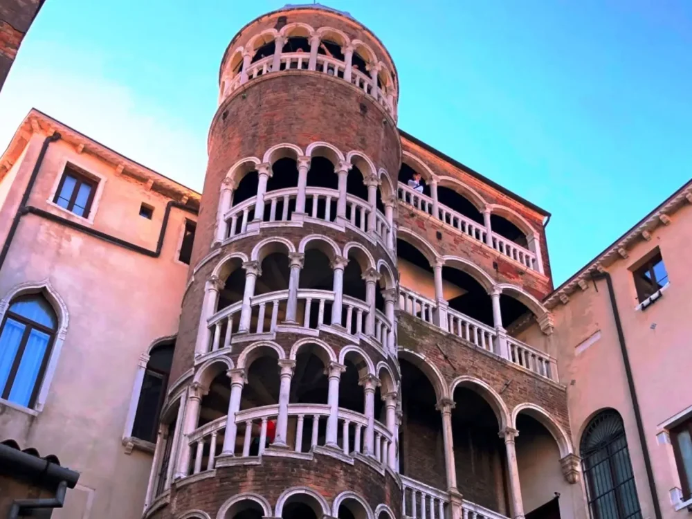 Immagine di approfondimento: Venezia nascosta: luoghi segreti, leggende e curiosità da scoprire