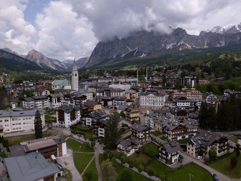 Immagine dell’esperienza: Venezia: Trasferimento privato dal centro città a Cortina