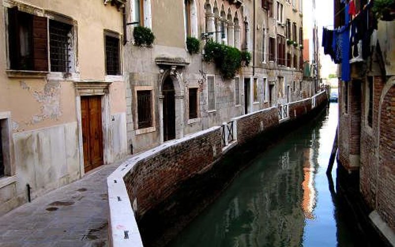 Immagine dell’esperienza: Venezia: Tour guidato di degustazione di cibo e vino