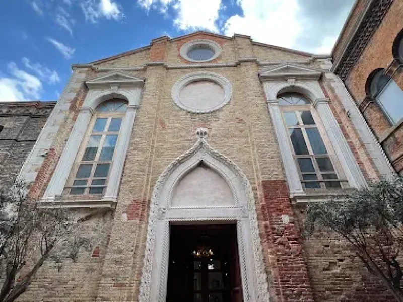 Immagine dell’esperienza: Murano: Dimostrazione di soffiatura del vetro presso la Cattedrale del Vetro + Drink