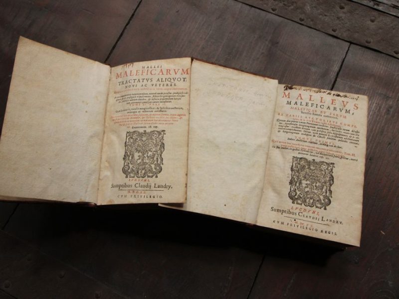 venecia-en-la-edad-media-documentos-e-instrumentos-de-tortura-5ccee20a172c11146a0de2aa6b9e99d864